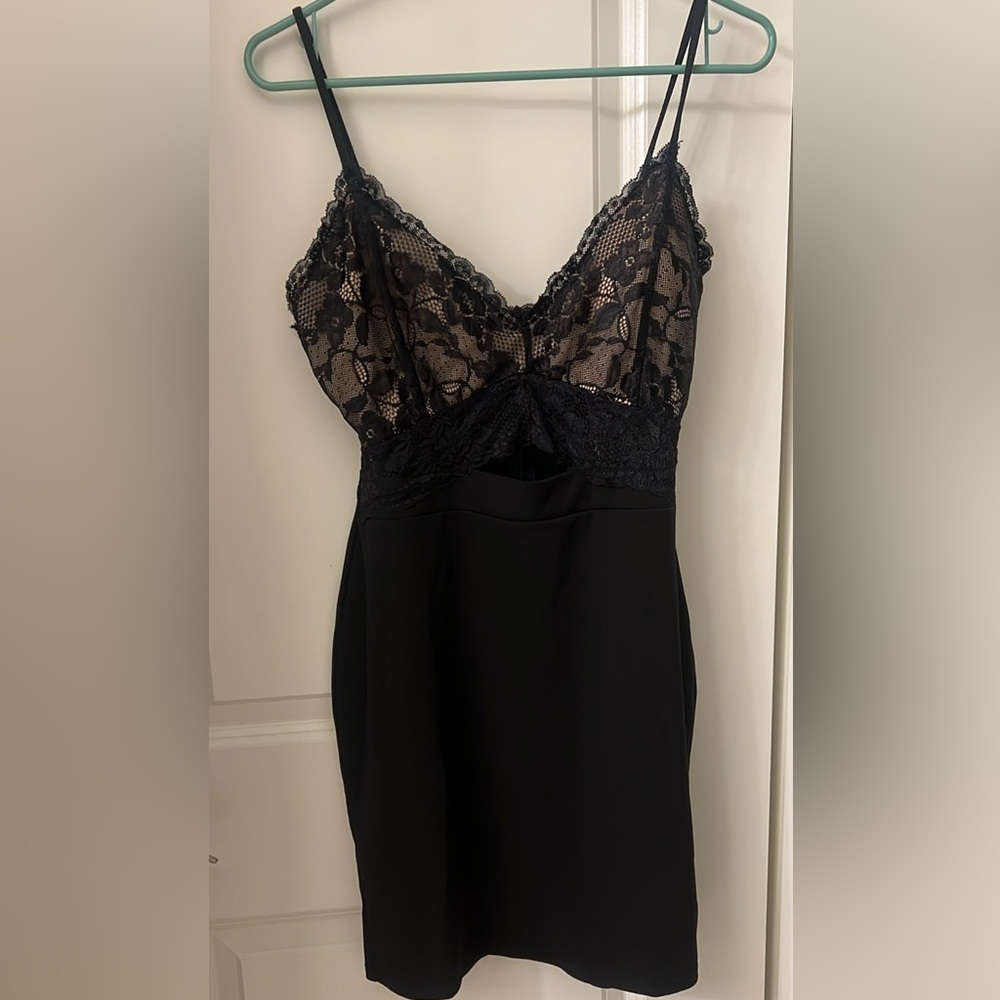 Elegant Black Lace Dress